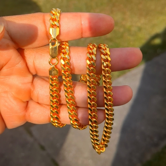 Sterling Silver 925 Gold finish Miami Cuban 180 Chain Link 6.3mmCH375-20